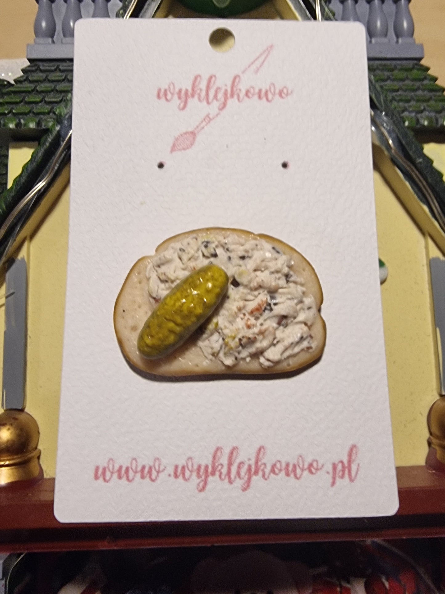 Magnes "pajda ze smalcem I ogórkiem"